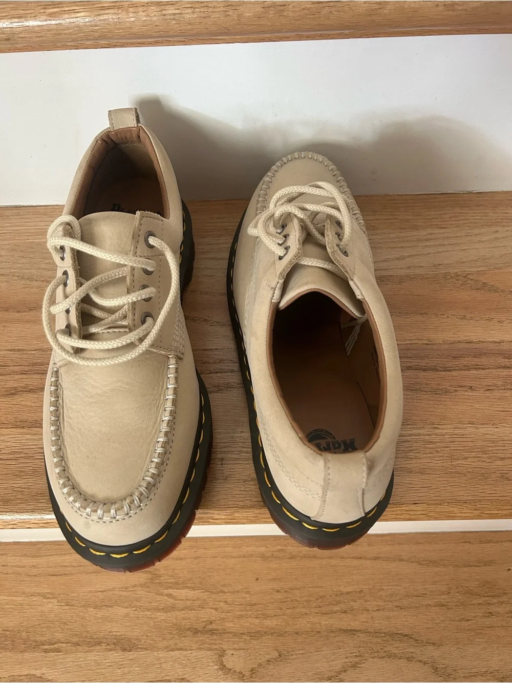 Dr Martin Beige Casual Lace-Up Men’s Shoes